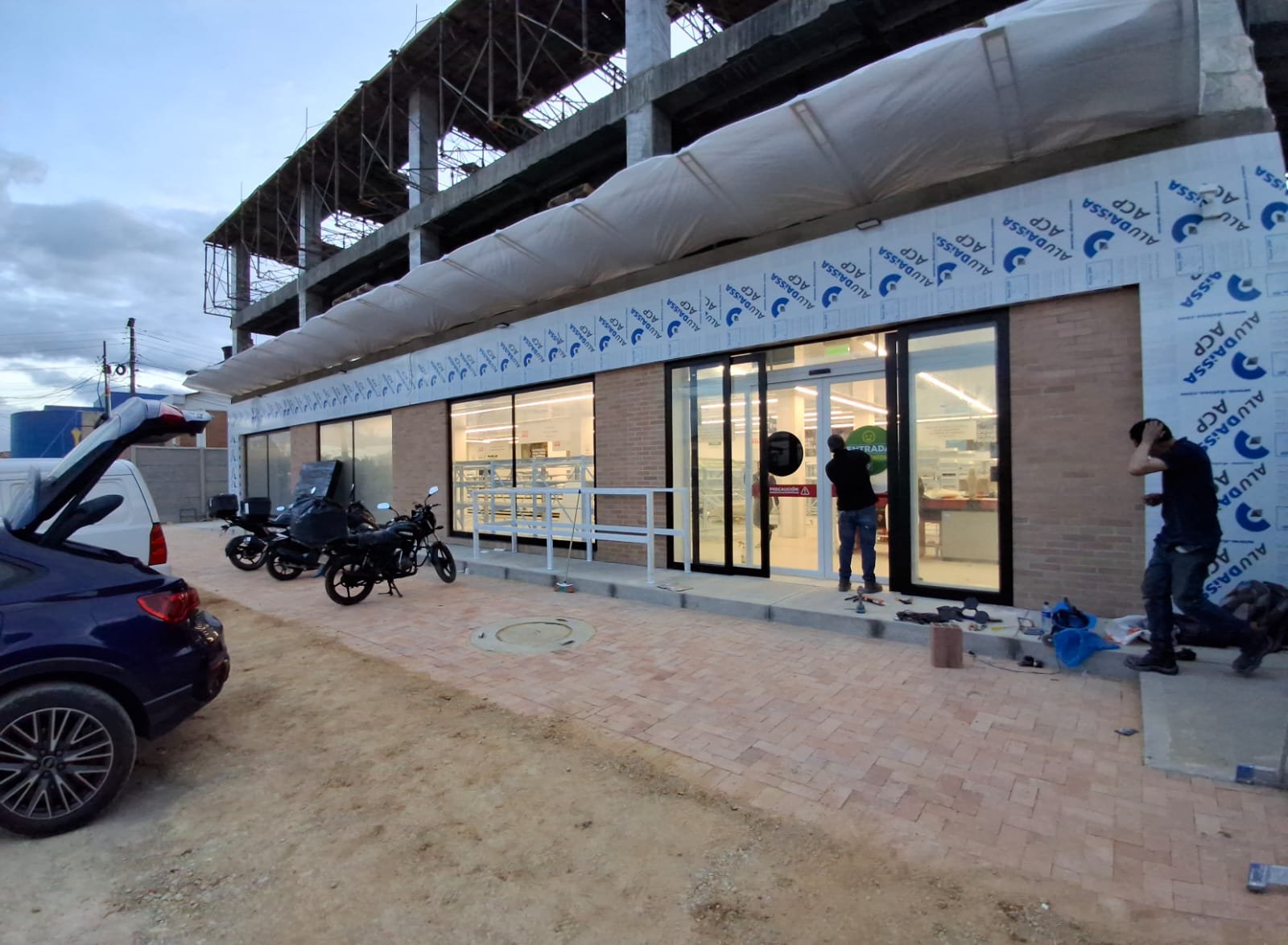 Aplicación arquitectónica relacionada con sistemas fijos